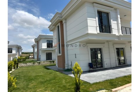 3 dormitorios Villa en Bueyuekcekmece, Turkey No. 125291