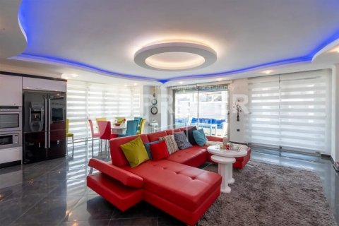 Квартира с 5 комнатами в Оба, Турция №12908