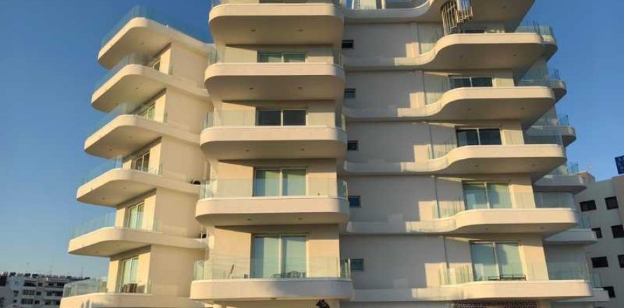 3 dormitorios Apartment en Larnaca, Cyprus No. 79950