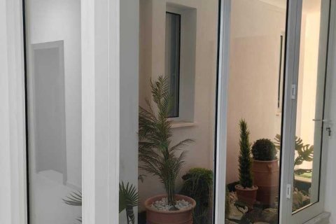 3 dormitorios Apartment en Larnaca, Cyprus No. 79950 9