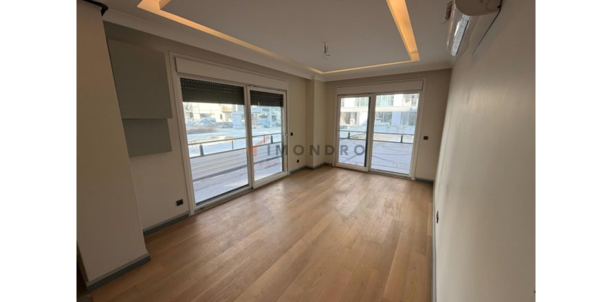 2 bedrooms Apartment in Kadikoy, Turkey No. 124879