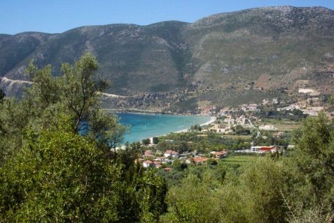 Земельный участок 4000м² в Лефкас, Греция №122507 2