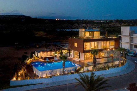 3 bedrooms House in Ayia Napa, Cyprus No. 30071 2