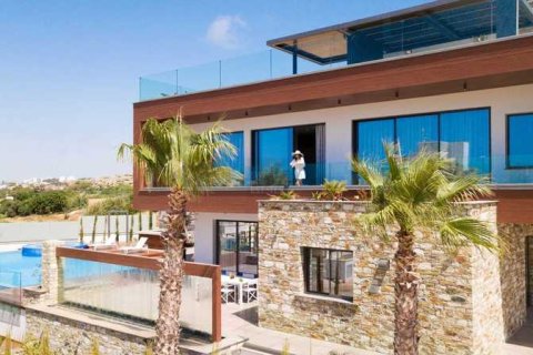 3 bedrooms House in Ayia Napa, Cyprus No. 30071 1