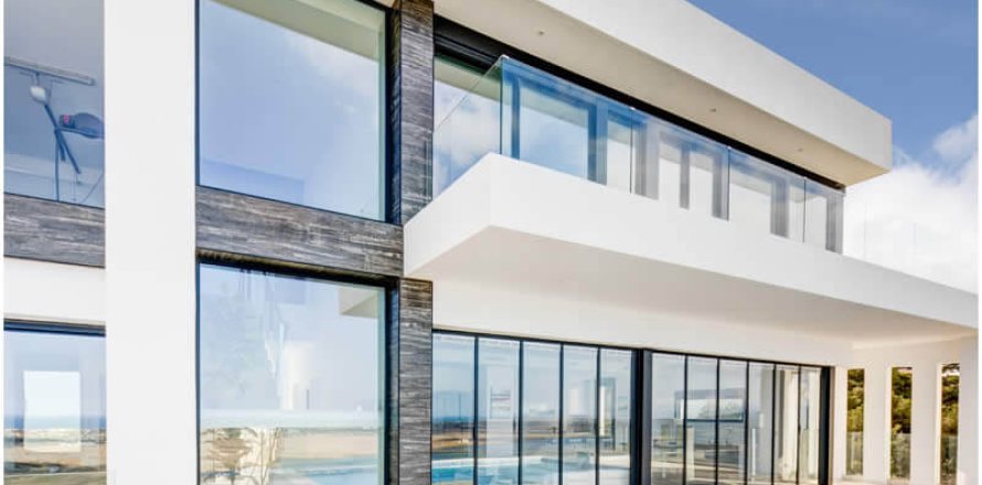 4 bedrooms Villa in Tan Tru, Vietnam No. 26061