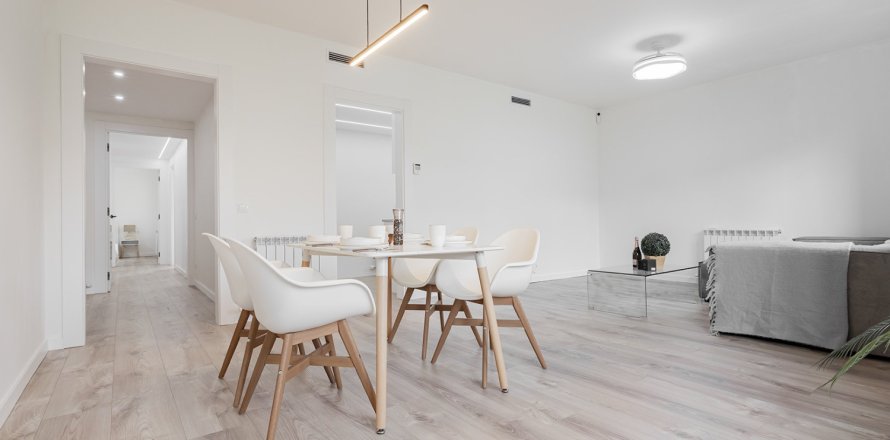 4 dormitorios Apartment en Les Corts (L'escala), Spain No. 112946