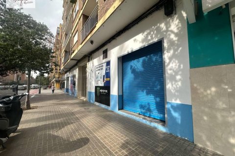 415m² Commercial property en Valencia, Spain No. 92286