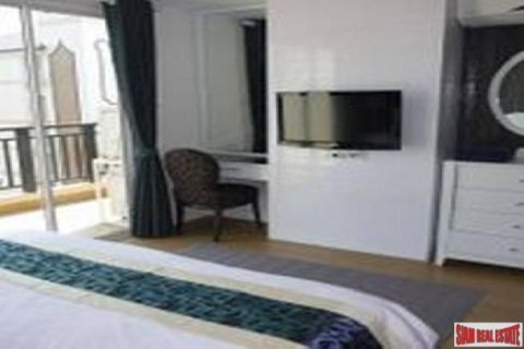 3 bedrooms Penthouse in Jomtien Beach, Thailand No. 96570 10