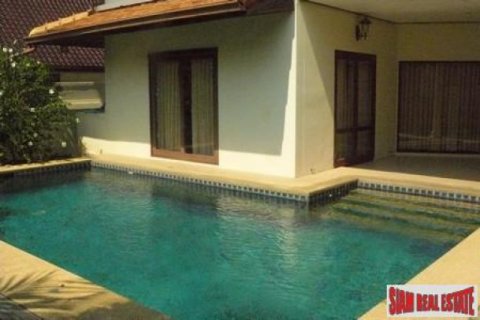 3 bedrooms Villa in Jomtien Beach, Thailand No. 96504 3