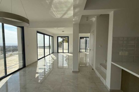 3 bedrooms House in Pegeia, Cyprus No. 84047 6