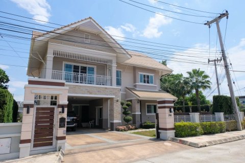 Дом с 4 спальнями в Чиангмай, Таиланд №97741 1