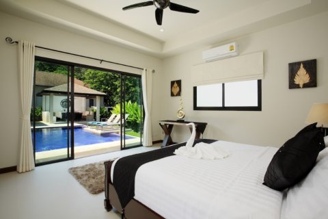 4 bedrooms Villa in Nai Harn Beach, Thailand No. 96780 10