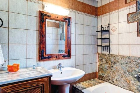 2 bedrooms Villa in Agios Nikolaos, Greece No. 108808 12