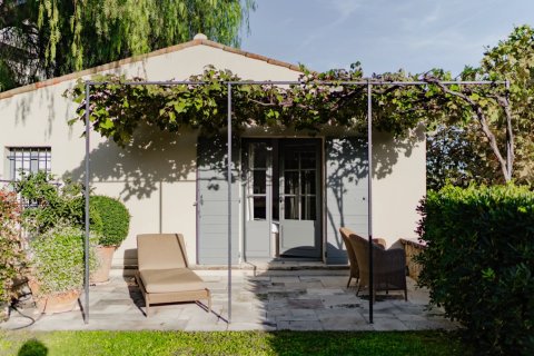 5 bedrooms Villa in Valbonne, France No. 99312 14