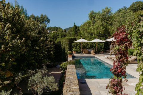 5 bedrooms Villa in Valbonne, France No. 99312 6