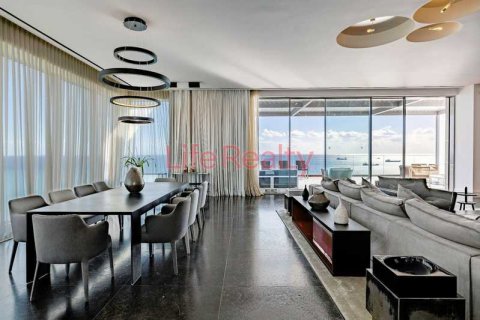 4 bedrooms Penthouse in Limassol, Cyprus No. 102550 6