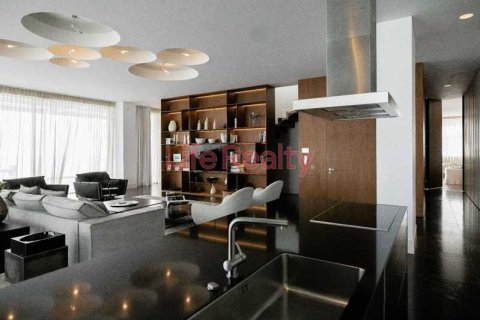 4 bedrooms Penthouse in Limassol, Cyprus No. 102550 9