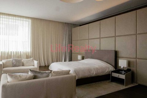 4 bedrooms Penthouse in Limassol, Cyprus No. 102550 13