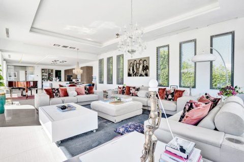 6 bedrooms Villa in My Loc, Vietnam No. 85941 7