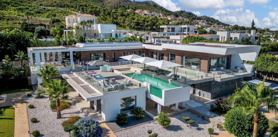 6 bedrooms Villa in My Loc, Vietnam No. 85941