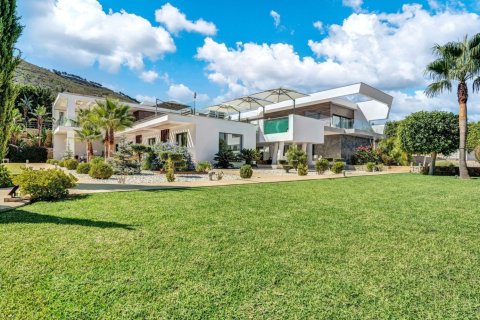 6 bedrooms Villa in My Loc, Vietnam No. 85941 3