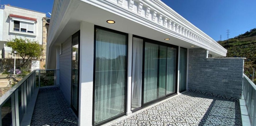 4 rooms Apartment in Kargicak, Turkey No. 21705