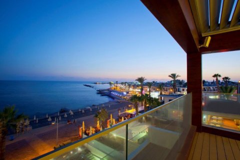 4 bedrooms Apartment in Paphos, Cyprus No. 84035 19