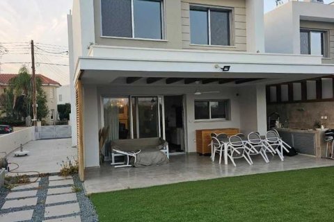 3 chambres House à Pano Polemidia, Cyprus No. 101157 1