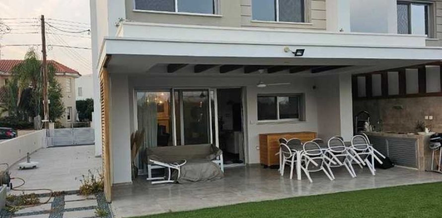 3 chambres House à Pano Polemidia, Cyprus No. 101157