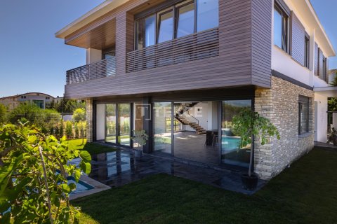 4 bedrooms Villa in Tan Xuan, Vietnam No. 14123 2