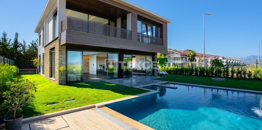 4 dormitorios Villa en Belek, Turkey No. 14123