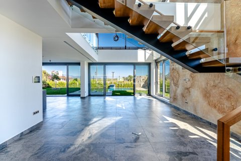 4 bedrooms Villa in Tan Xuan, Vietnam No. 14123 17