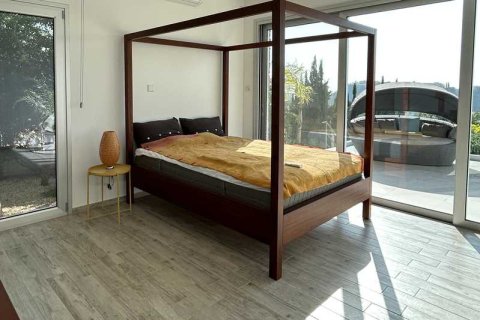 3 bedrooms House in Germasogeia, Cyprus No. 31788 8