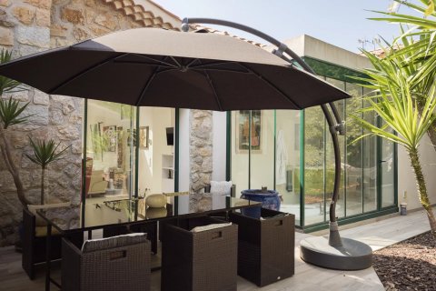 2 bedrooms Villa in Antibes, France No. 68849 7