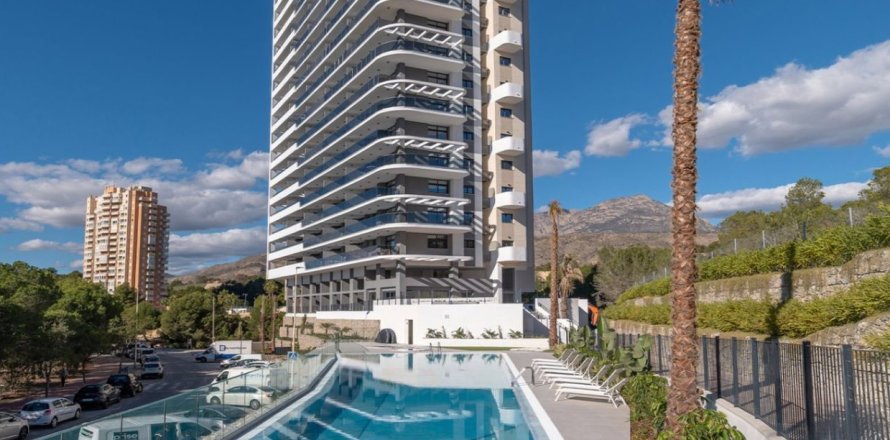3 dormitorios Apartment en Benidorm, Spain No. 129004