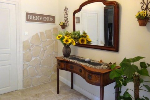 4 bedrooms House in Monpazier, France No. 69448 6