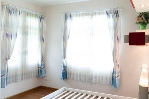 4 bedrooms House in Chiang Mai, Thailand No. 98011 4