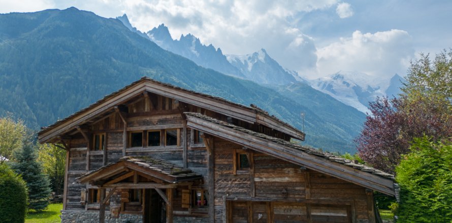 4 bedrooms House in Chamonix-Mont-Blanc, France No. 99452