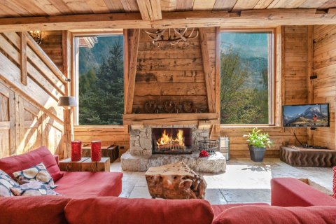 4 bedrooms House in Chamonix-Mont-Blanc, France No. 99452 3