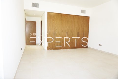 4 bedrooms Villa in Thach Than, Vietnam No. 80252 12