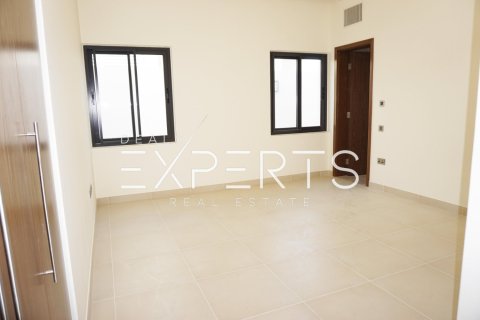 4 bedrooms Villa in Thach Than, Vietnam No. 80252 14