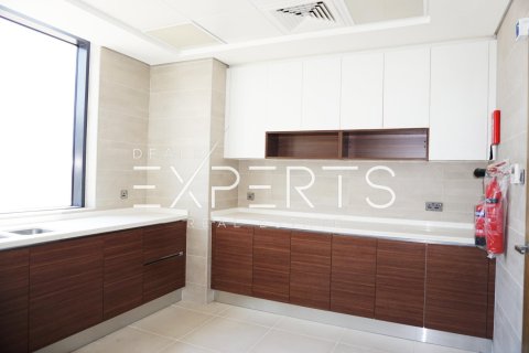 4 bedrooms Villa in Thach Than, Vietnam No. 80252 6