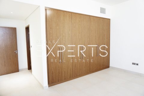 4 bedrooms Villa in Thach Than, Vietnam No. 80252 10