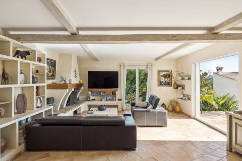 5 dormitorios Villa en Roquefort-les-Pins, France No. 83460 5