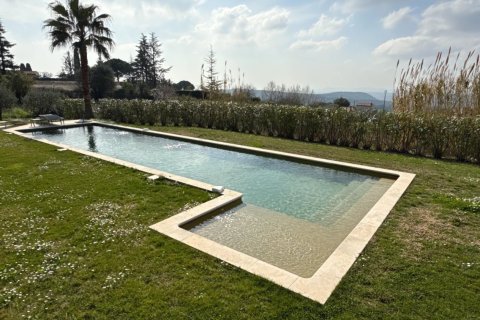 4 chambres House à Vence, France No. 83458 3