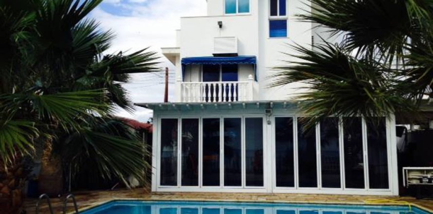 Studio Villa in Limassol, Cyprus No. 105532