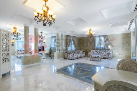 8 bedrooms Villa in Alethriko, Cyprus No. 82746 16