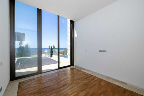 5 bedrooms House in Pegeia, Cyprus No. 81642 13