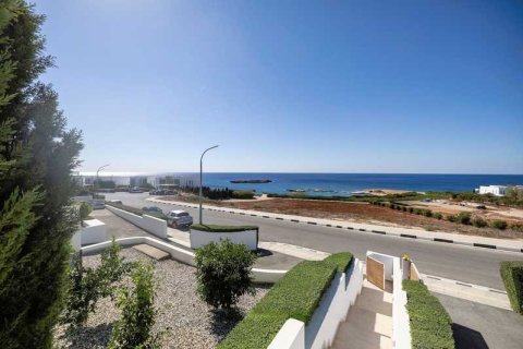 5 bedrooms House in Pegeia, Cyprus No. 81642 7