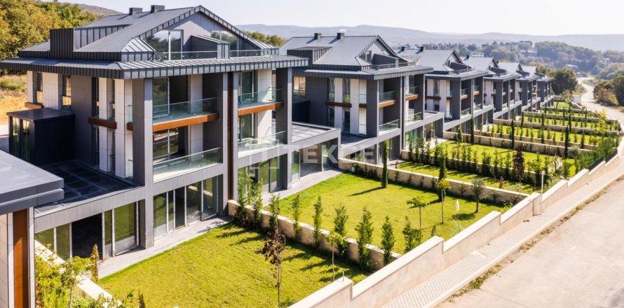 7 dormitorios Villa en Cekmekoy, Turkey No. 88513